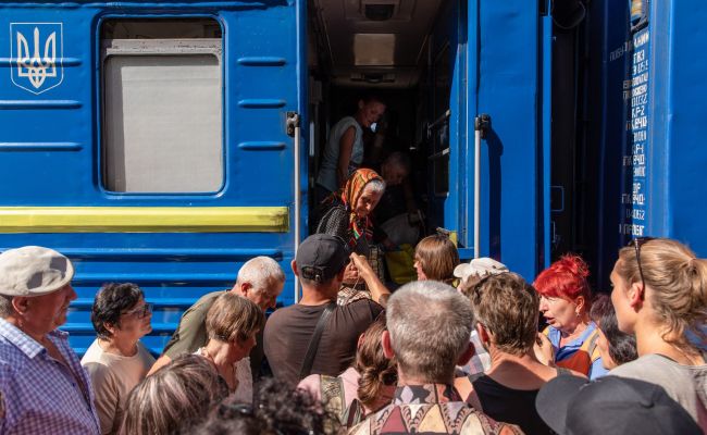 Чехия создаст центры помощи для добровольного возвращения украинских беженцев на родину